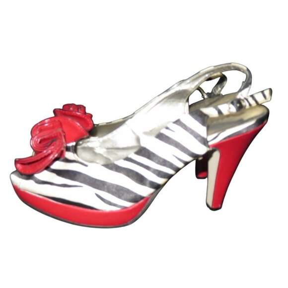 Steve Madden Madden Girl Krownnn Red Heels & Zebra Striped peep toe Slingbacks - Picture 2 of 13